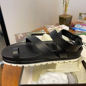 Never Worn Jslides Lanzy Sandal